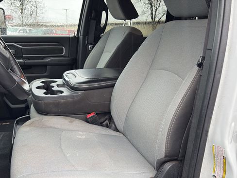 Used 2024 RAM 2500 Big Horn image 7