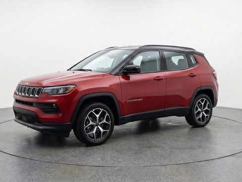 Used 2025 Jeep Compass Limited AWD/4WD image 3