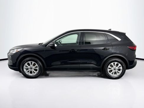Used 2023 Ford Escape Active w/ Tech Pack #1 AWD/4WD image 7