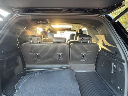 New 2027 Chevrolet Traverse RS w/ LPO, Floor Liner Package FWD image 13
