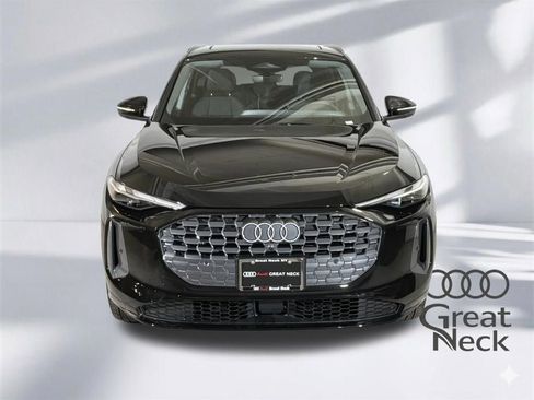 Certified 2025 Audi Q5 Premium w/ Convenience Package image 22