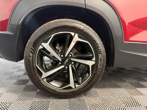 Used 2022 Chevrolet TrailBlazer RS w/ Sun and Liftgate Package FWD image 37