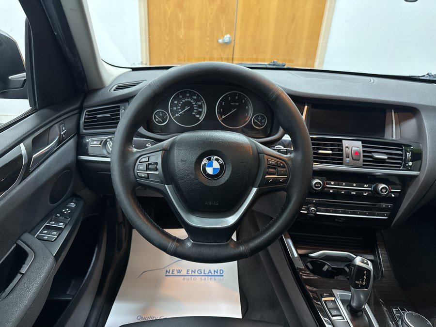 Used 2017 BMW X3 xDrive28i AWD/4WD image 8