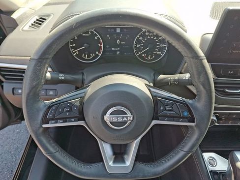 Used 2023 Nissan Altima 2.5 SV w/ SV Premium Package AWD/4WD image 21