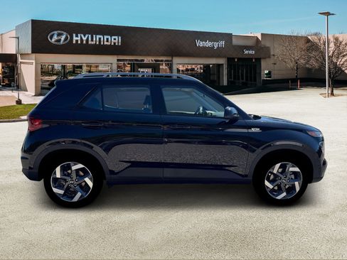 New 2026 Hyundai Venue SEL image 9