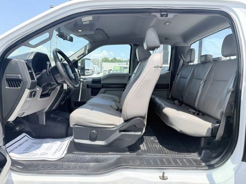 Used 2018 Ford F250 XL w/ Power Equipment Group RWD image 14