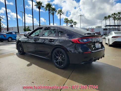 Used 2024 Honda Civic Sport image 5