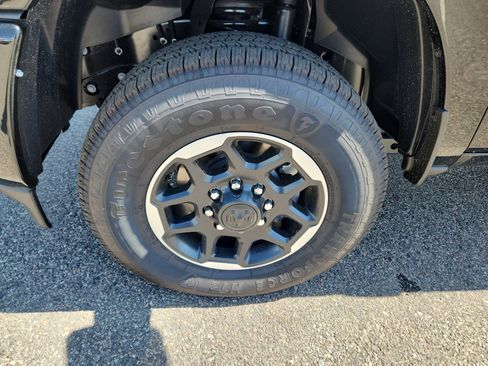 New 2025 RAM 2500 Laramie image 27