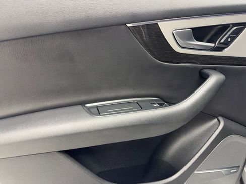 Used 2019 Audi Q7 2.0T Premium Plus w/ Premium Plus Package image 42