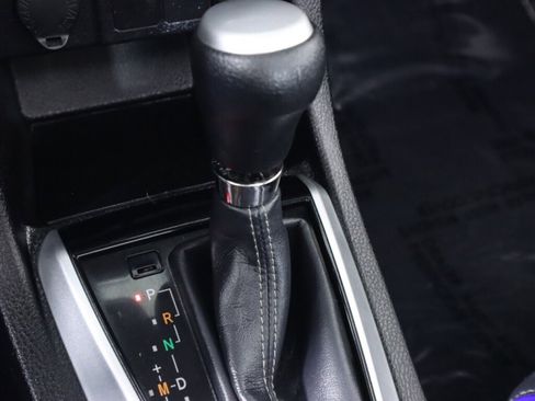 Used 2017 Toyota Corolla SE w/ SE Premium Package FWD image 25