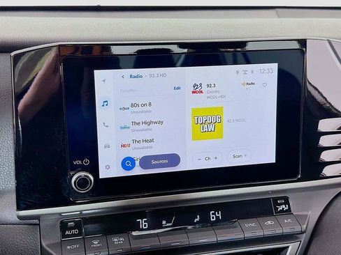 Used 2025 Toyota Camry LE image 32