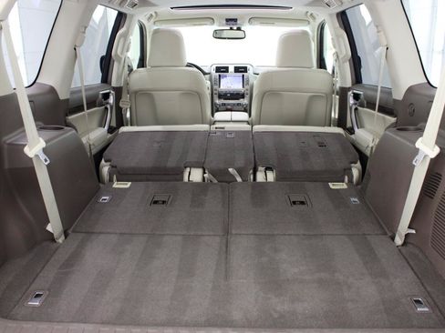 Used 2014 Lexus GX 460 w/ Premium Package AWD/4WD image 78