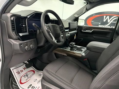 New 2026 Chevrolet Silverado 1500 RST AWD/4WD image 9