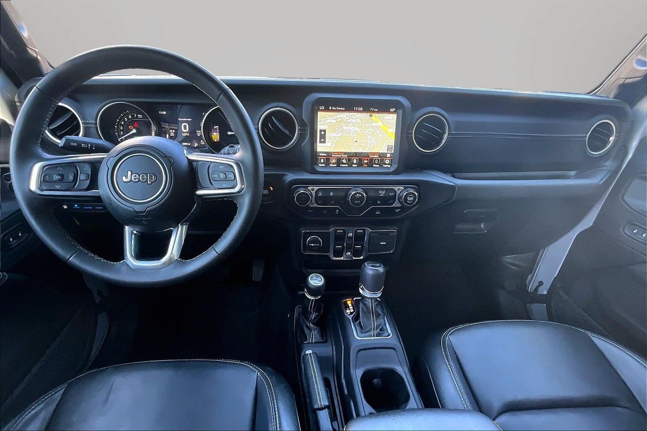 Used 2023 Jeep Wrangler Unlimited Sahara w/ Cold Weather Group AWD/4WD image 14