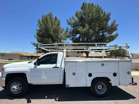 Used 2016 Chevrolet Silverado 3500 W/T RWD image 1