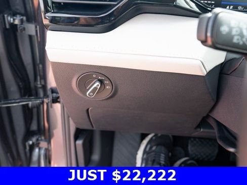 New 2025 Volkswagen Taos S image 24