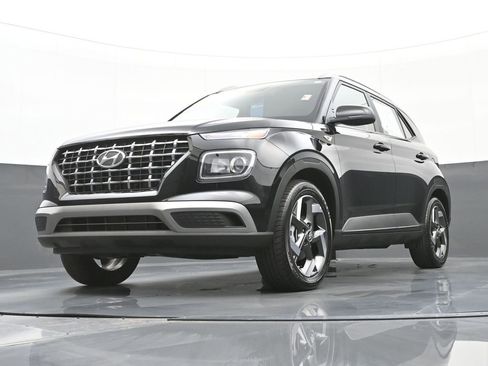 Certified 2026 Hyundai Venue SEL FWD image 49