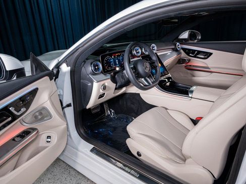 Certified 2026 Mercedes-Benz CLE 300 4MATIC Coupe image 12