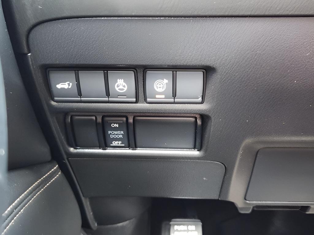 Used 2024 Nissan Armada Platinum w/ Captain's Chairs Package AWD/4WD image 22