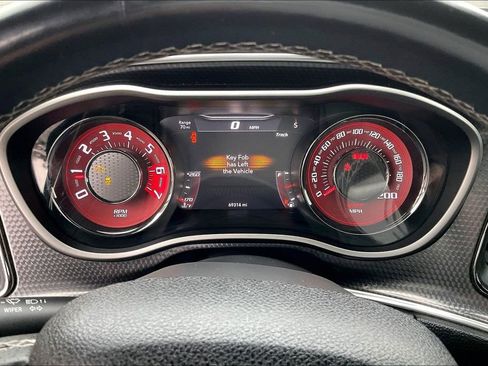 Used 2015 Dodge Challenger SRT Hellcat image 18