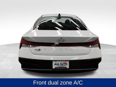 Certified 2025 Hyundai Elantra SEL image 9