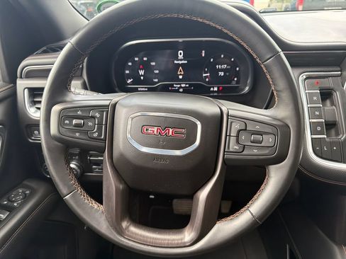 Used 2024 GMC Yukon XL AT4 w/ Technology Package AWD/4WD image 15