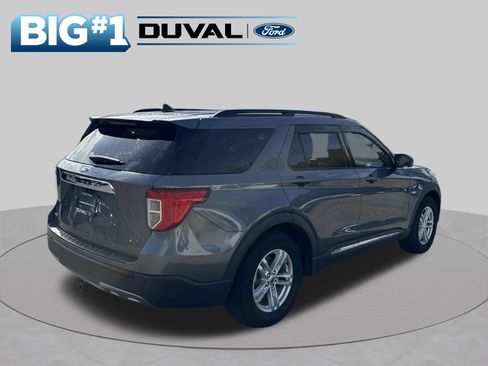 Used 2021 Ford Explorer XLT w/ Equipment Group 202A RWD image 2