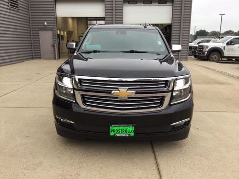 Used 2015 Chevrolet Tahoe LTZ AWD/4WD image 3