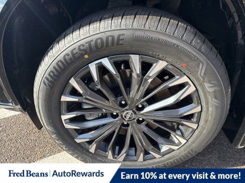 New 2026 Nissan Rogue Platinum image 5