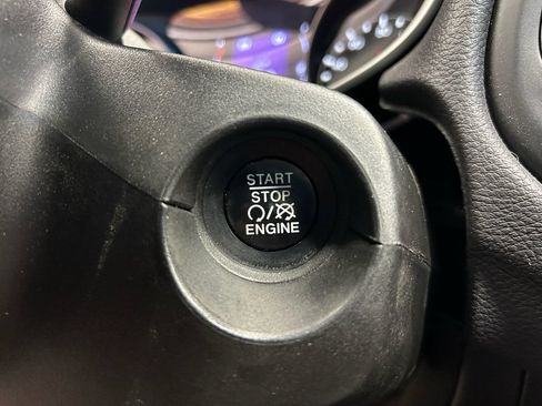 Used 2017 Jeep Compass Sport FWD image 14