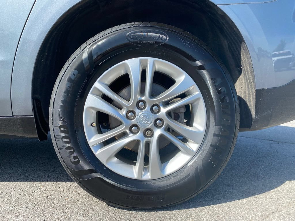 Used 2018 Buick Enclave Essence FWD image 12