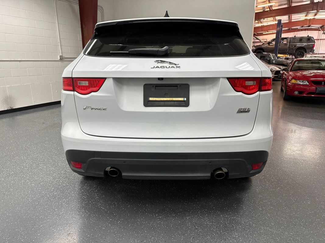 Used 2020 Jaguar F-PACE Prestige AWD/4WD image 5