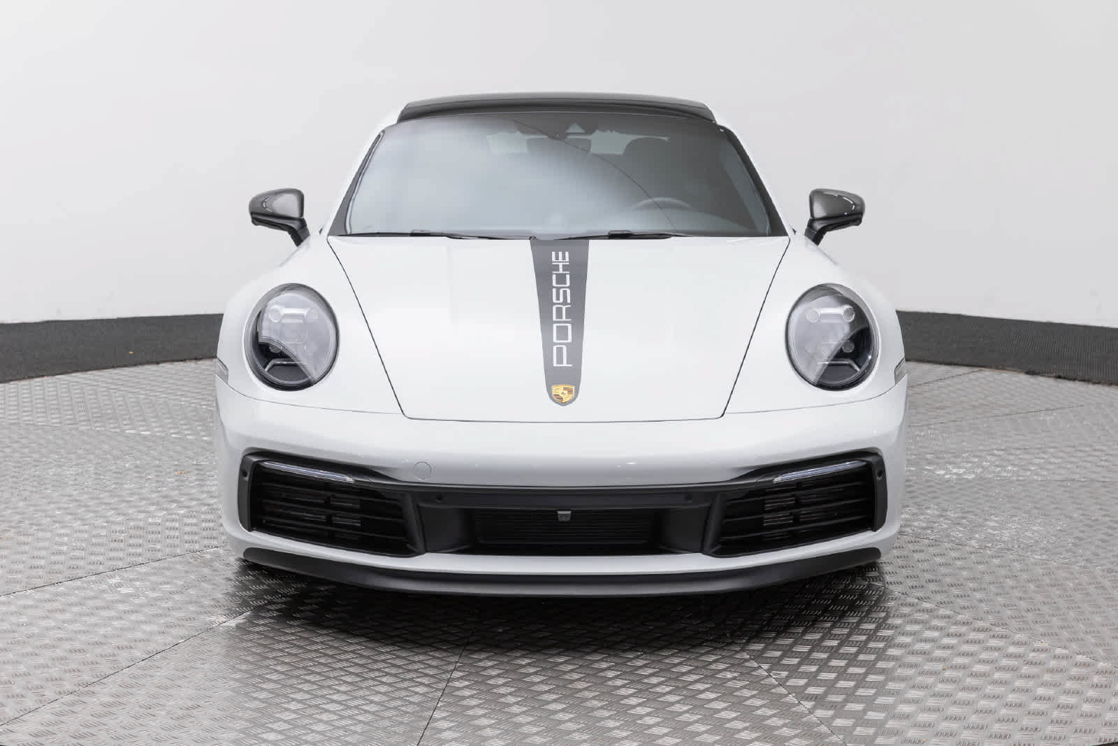 Used 2024 Porsche 911 Carrera T RWD image 6