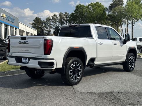 Used 2025 GMC Sierra 2500 Denali Ultimate AWD/4WD image 10