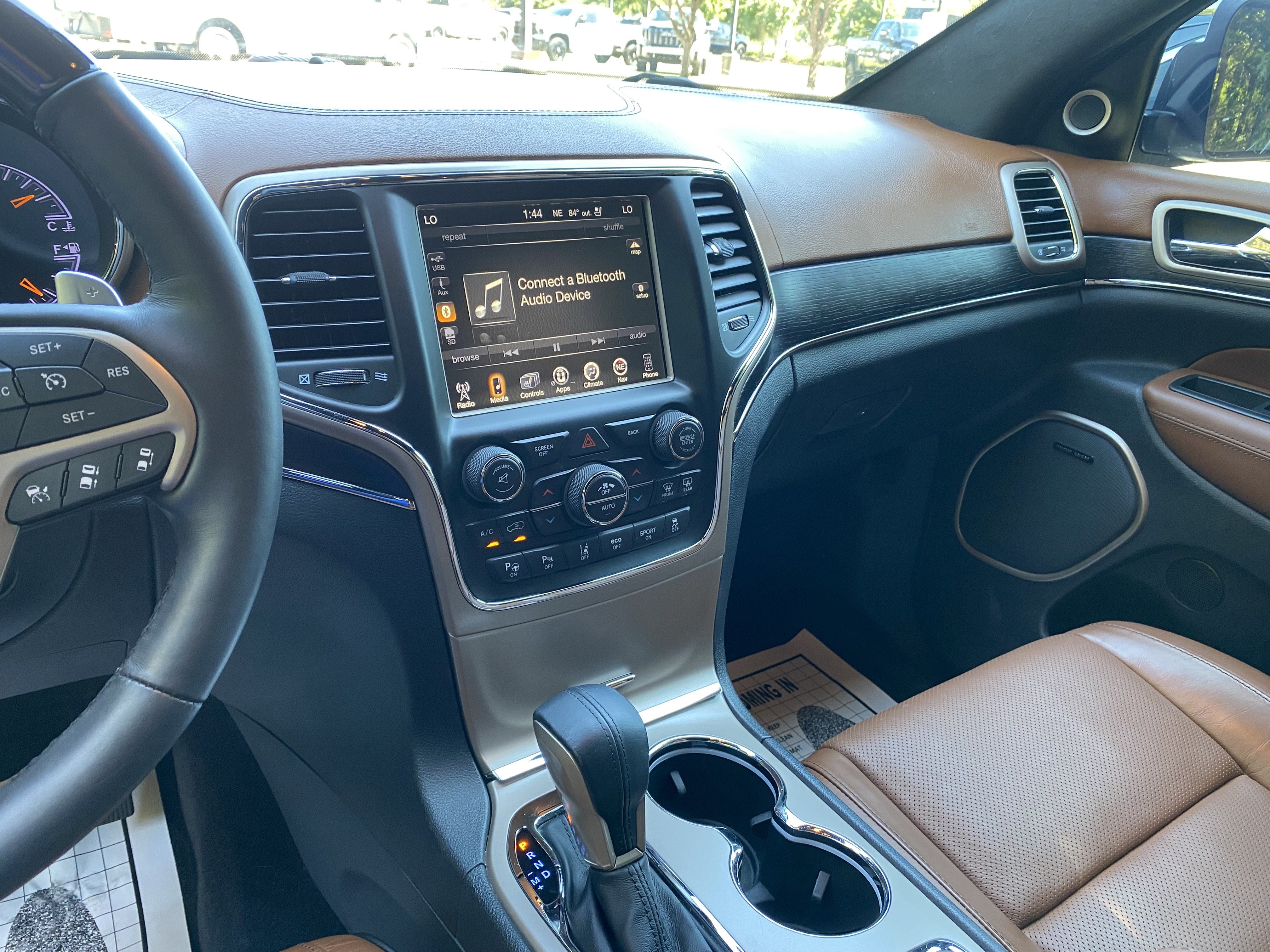Used 2017 Jeep Grand Cherokee Summit AWD/4WD image 22