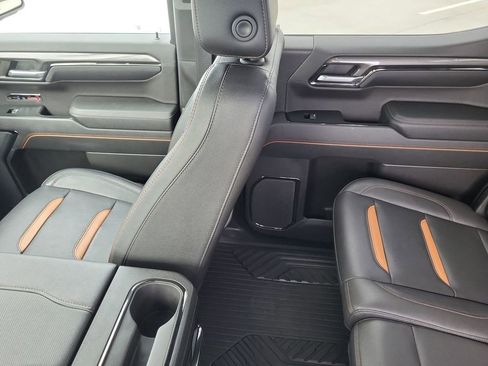 Used 2023 GMC Sierra 1500 AT4 w/ AT4 Preferred Package image 11