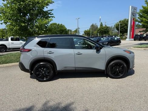 Certified 2023 Nissan Rogue SV w/ SV Premium B Package AWD/4WD image 4
