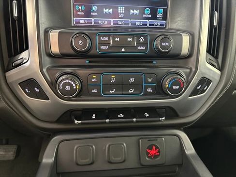 Used 2018 GMC Sierra 1500 SLE image 23