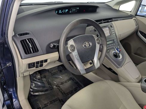Used 2013 Toyota Prius Two FWD image 11