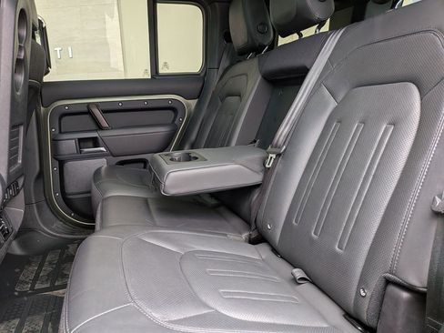 Used 2023 Land Rover Defender 110 X AWD/4WD image 11