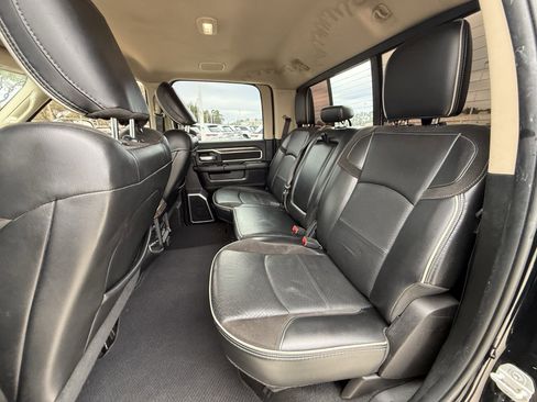 Used 2020 RAM 3500 Laramie image 29