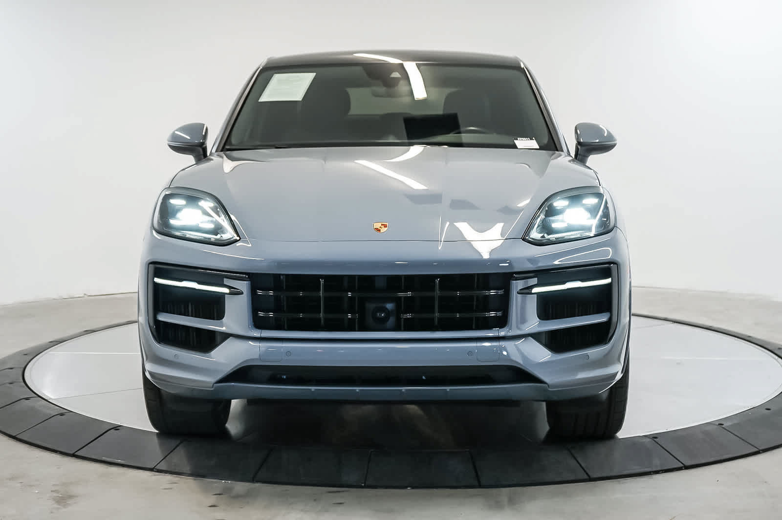 Certified 2024 Porsche Cayenne S AWD/4WD image 6