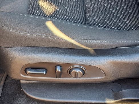 Used 2020 Chevrolet Blazer LT image 4