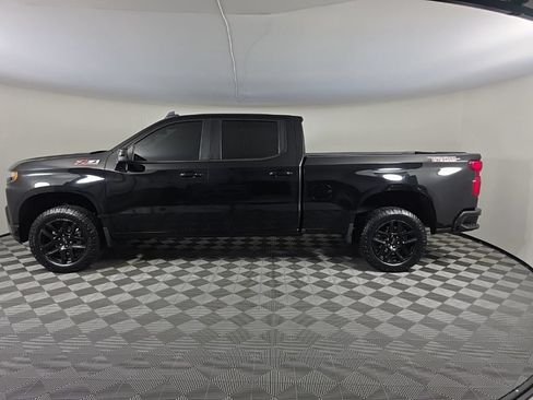 Used 2022 Chevrolet Silverado 1500 LT Trail Boss w/ Convenience Package II AWD/4WD image 2