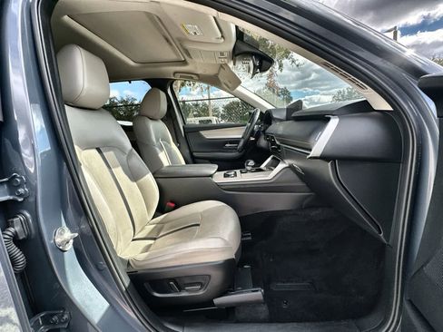 Used 2025 MAZDA CX-70 3.3 Turbo w/ Preferred Package image 14