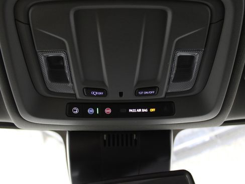 Used 2024 Chevrolet Silverado 2500 Custom w/ Custom Value Package image 22