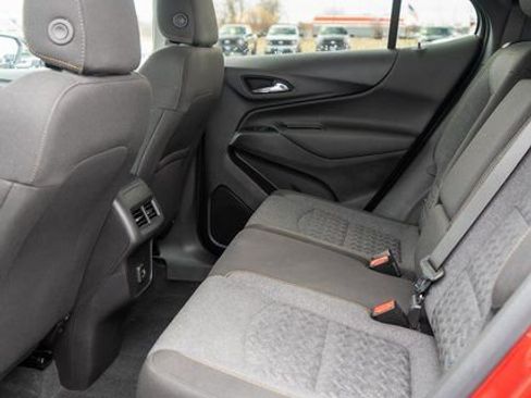Used 2024 Chevrolet Equinox LT image 11