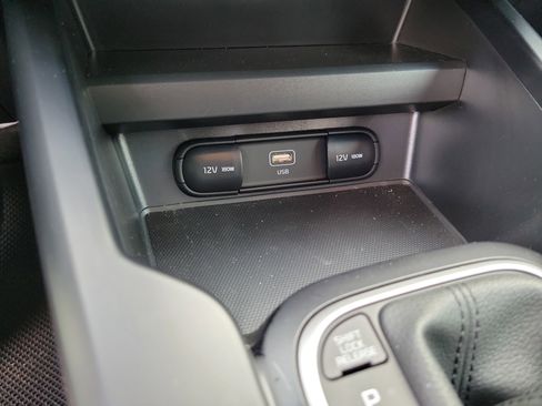 Used 2025 Kia Soul LX w/ LX Technology Package image 29