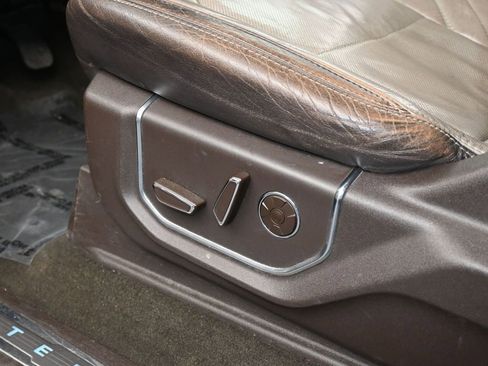 Used 2019 Ford F150 Limited w/ Trailer Tow Package image 13