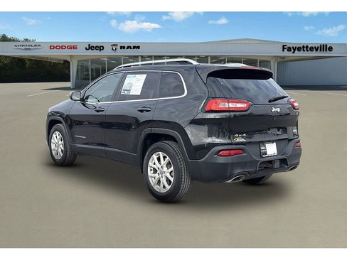 Used 2015 Jeep Cherokee Latitude image 5